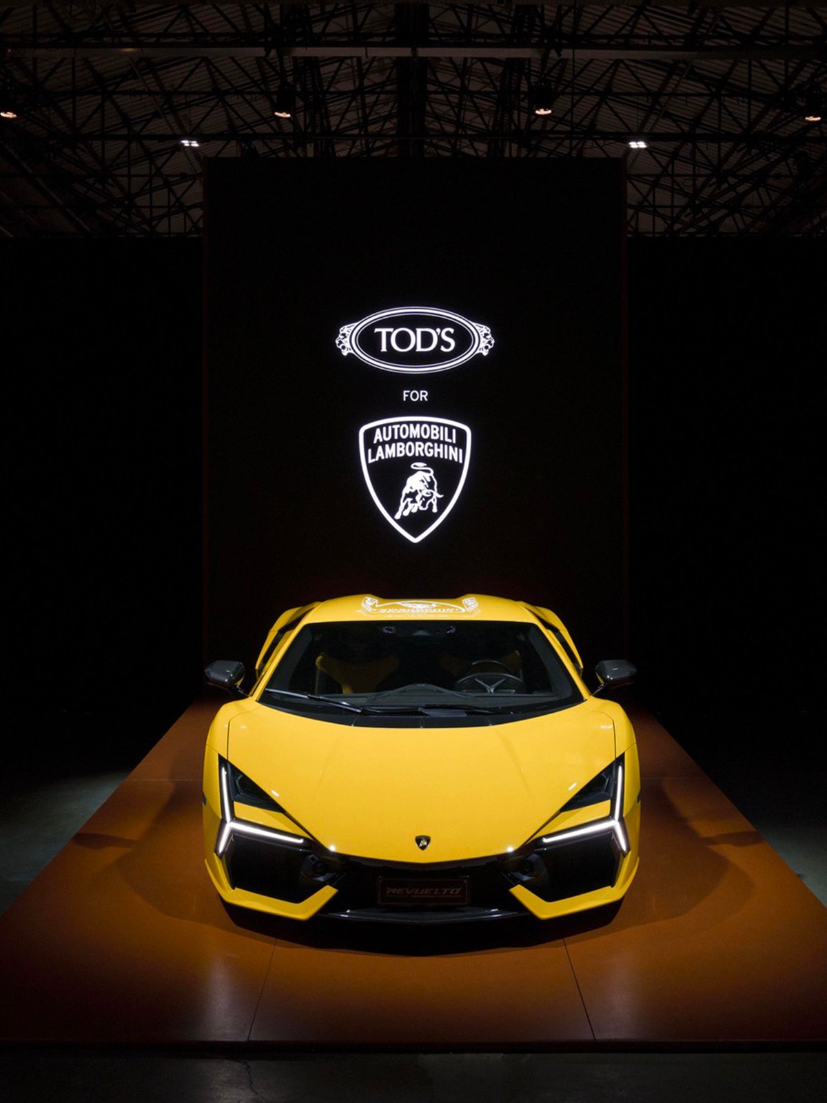 Il Gommino mette il turbo: ecco la prima collezione firmata Tod’s e Lamborghini