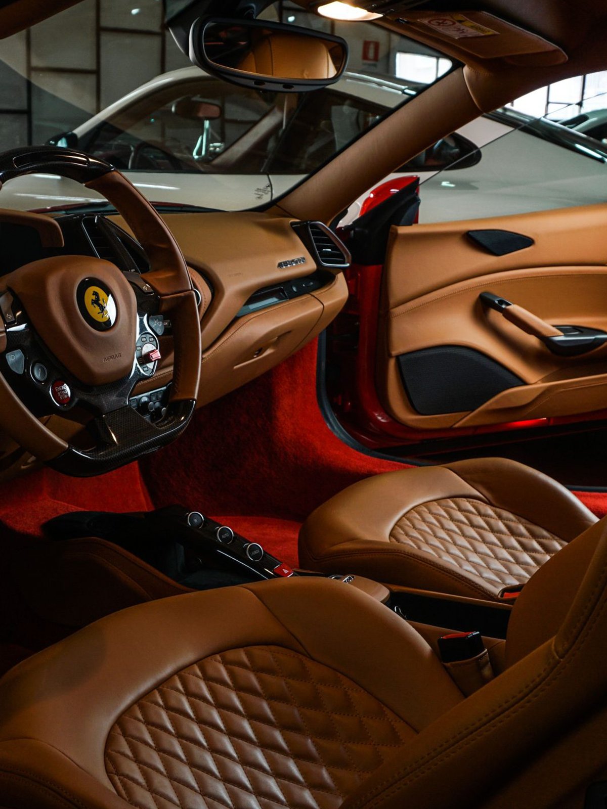 Beauty with a soul: the fascination of leather even bewitches the automotive industry